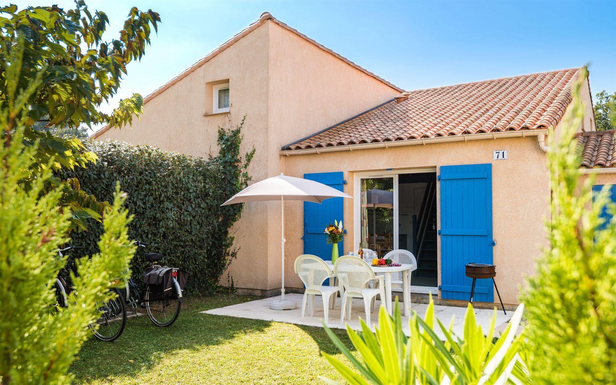 Lagrange Classic Le Clos Des Chenes Hotel Les Mathes Exterior foto